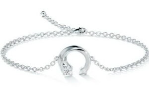 ಡಿ ಬೀರ್ಸ್ ಫಾರೆವರ್ಮಾರ್ಕ್ ವಜ್ರದ ಆಭರಣಗಳೊಂದಿಗೆ ರಕ್ಷಾ ಬಂಧನದ ಶಾಶ್ವತ, ಪವಿತ್ರ ಬಾಂಡ್ಗಳನ್ನು ಗೌರವಿಸಿ