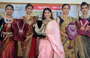 ಬೆಂಗಳೂರಿನ ಅರಮನೆ ಮೈದಾನದಲ್ಲಿ ನ ೩ ರಿಂದ ೫ ರವರೆಗೆ ಆಭರಣಗಳ ವೈಶಿಷ್ಟ್ಯ “ದಿ ಜ್ಯುವೆಲ್ಲರಿ ಶೋ” ಪ್ರಾರಂಭ: ರಾಜ್ಯೋತ್ಸವ, ದೀಪಾವಳಿ ವಿಶೇಷ