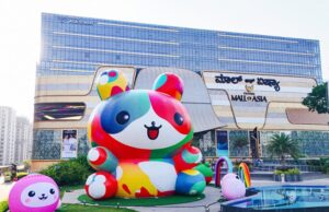 Phoenix Mall of Asia Introduces ‘Dreamland’ with India’s Tallest 50-foot Rainbow Rex Inflatable