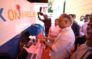 ಚಕ್ರಗಳ ಮೇಲೆ ಅಪೋಲೊ ಆಸ್ಪತ್ರೆ ಆರೋಗ್ಯ ತಪಾಸಣೆ ಪರಿಚಯ:ನಿಮ್ಮ ಮನೆ ಬಾಗಿಲಲ್ಲೇ ಕ್ರಾಂತಿಕಾರಿ ವಿಧಾನದಲ್ಲಿ ಆರೋಗ್ಯ ರಕ್ಷಣೆ