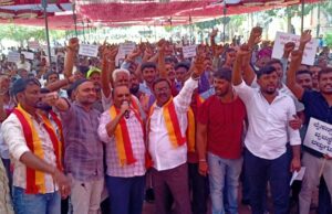 Lakhs of Small Shopkeepers in Karnataka Unite to Through Draconian Laws